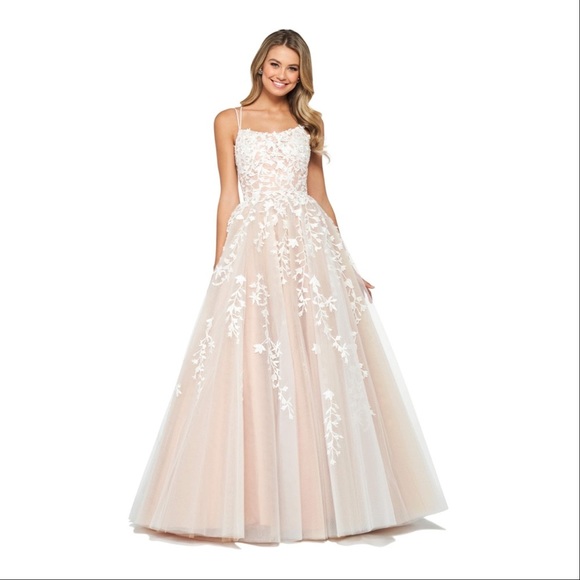 Prom Dress Wedding Bridesmaids Dress Haltered - Picture 3 of 4